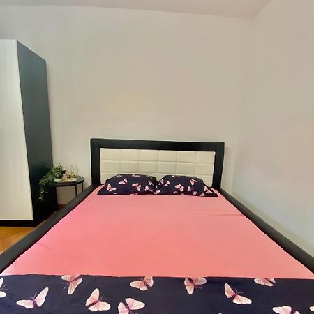 موستار Tj Apartment المظهر الخارجي الصورة